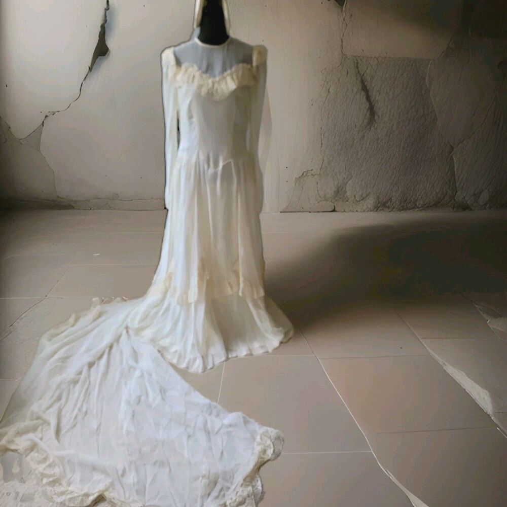 Vintage 1950's Ivory Lace Chiffon Wedding Dress Long Train W/ Bonnet Style Veil